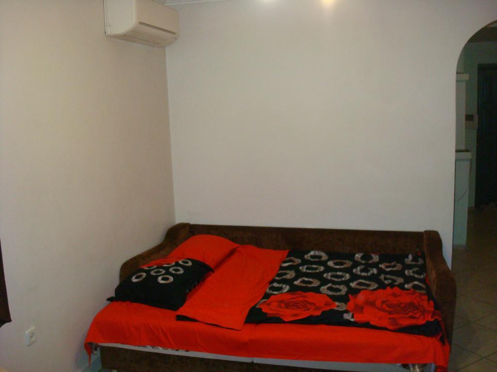 Apartment on Privokzalnaya 2/1 Vinnytsia Bagian luar foto